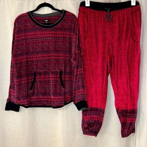 Vera Wang velvet pajama set